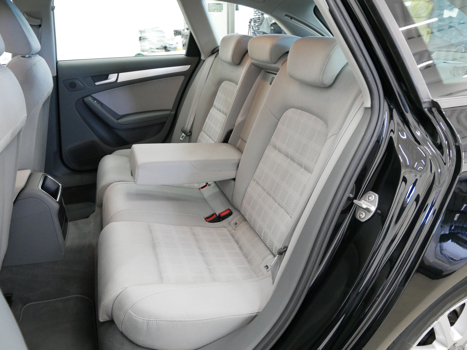 Audi A4 2.0 TDI 130kW quattro Ambition – foto 24