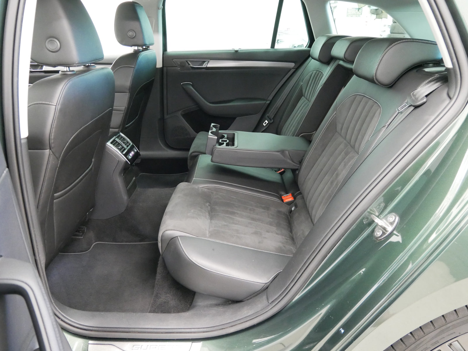 Škoda Superb 1.5 TSI 110 kW Style – foto 25