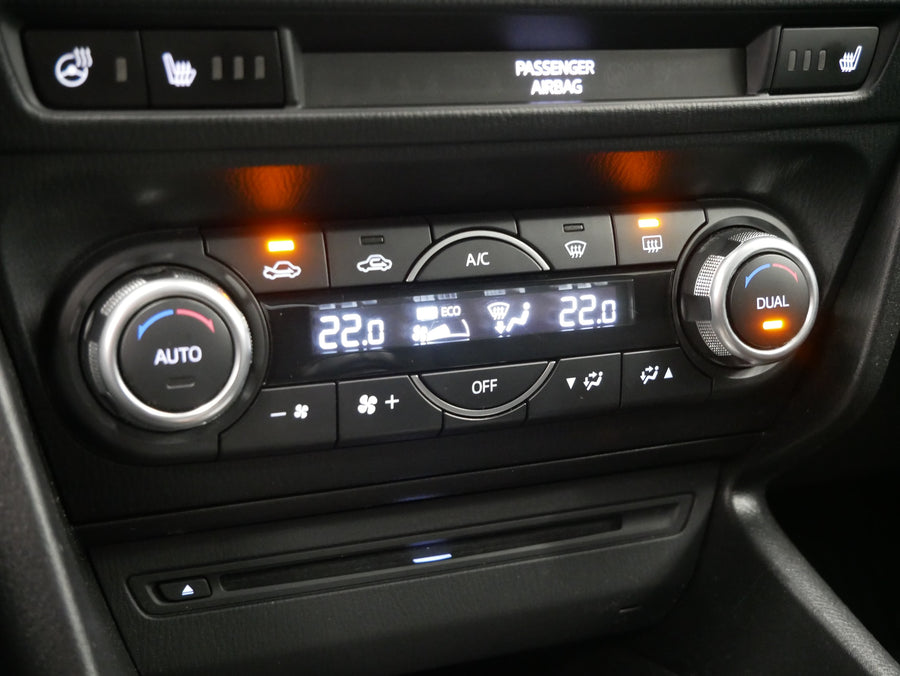 Mazda 3 2.0 Skyactiv-G 88kW Signature+ – foto 24