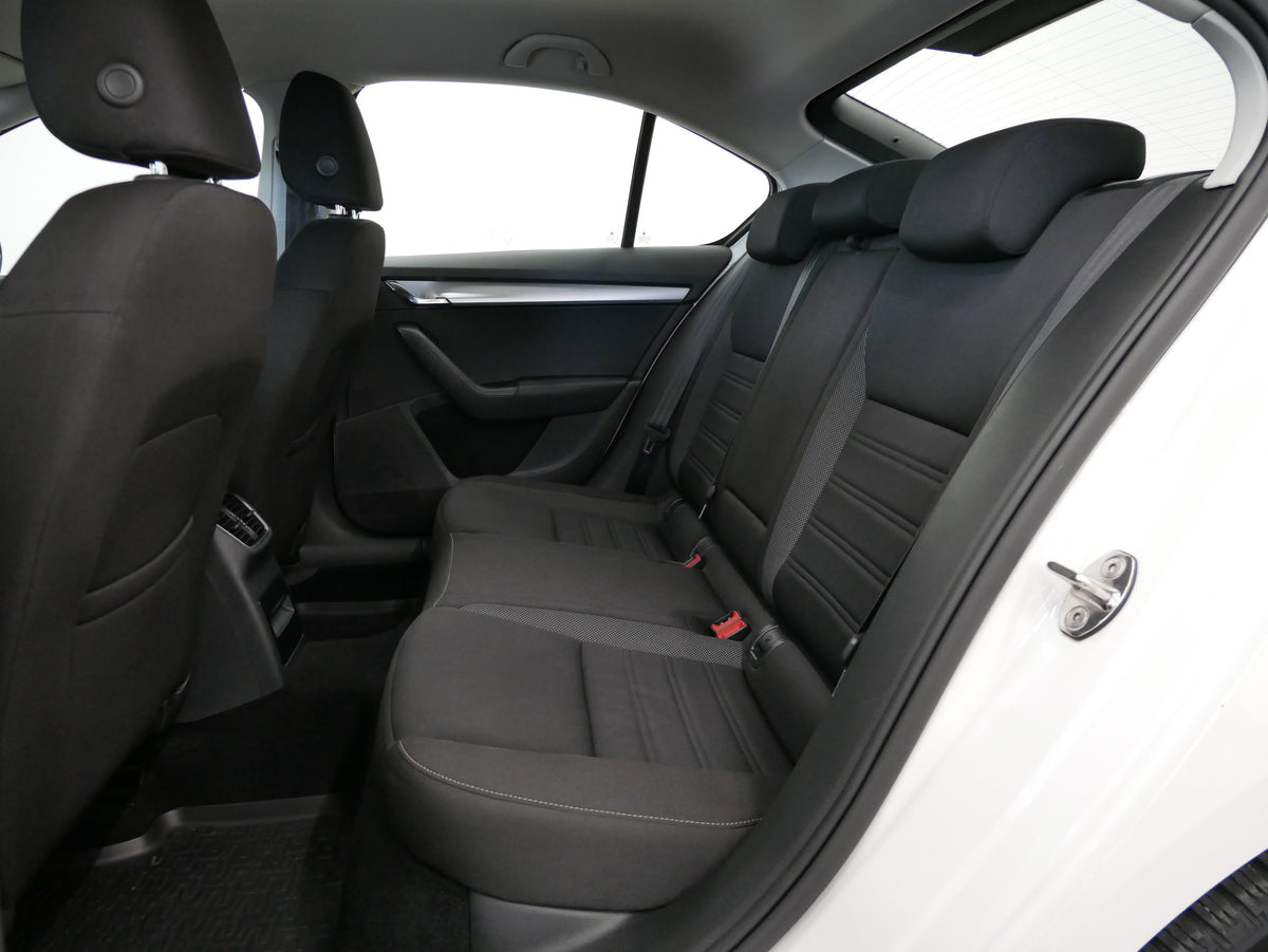 Škoda Octavia 1.6 TDI 85 kW Ambition Plus – foto 24