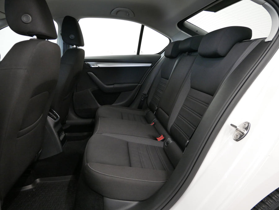 Škoda Octavia 1.6 TDI 85 kW Ambition Plus – foto 24