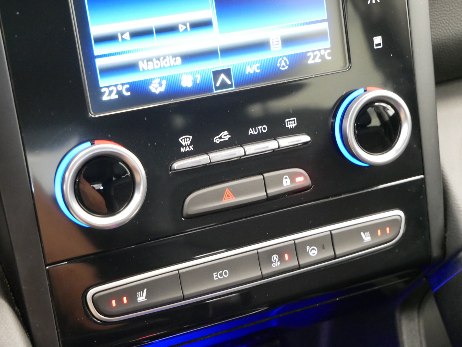 Renault Koleos 1.7 dCi 110 kW Limited – foto 24