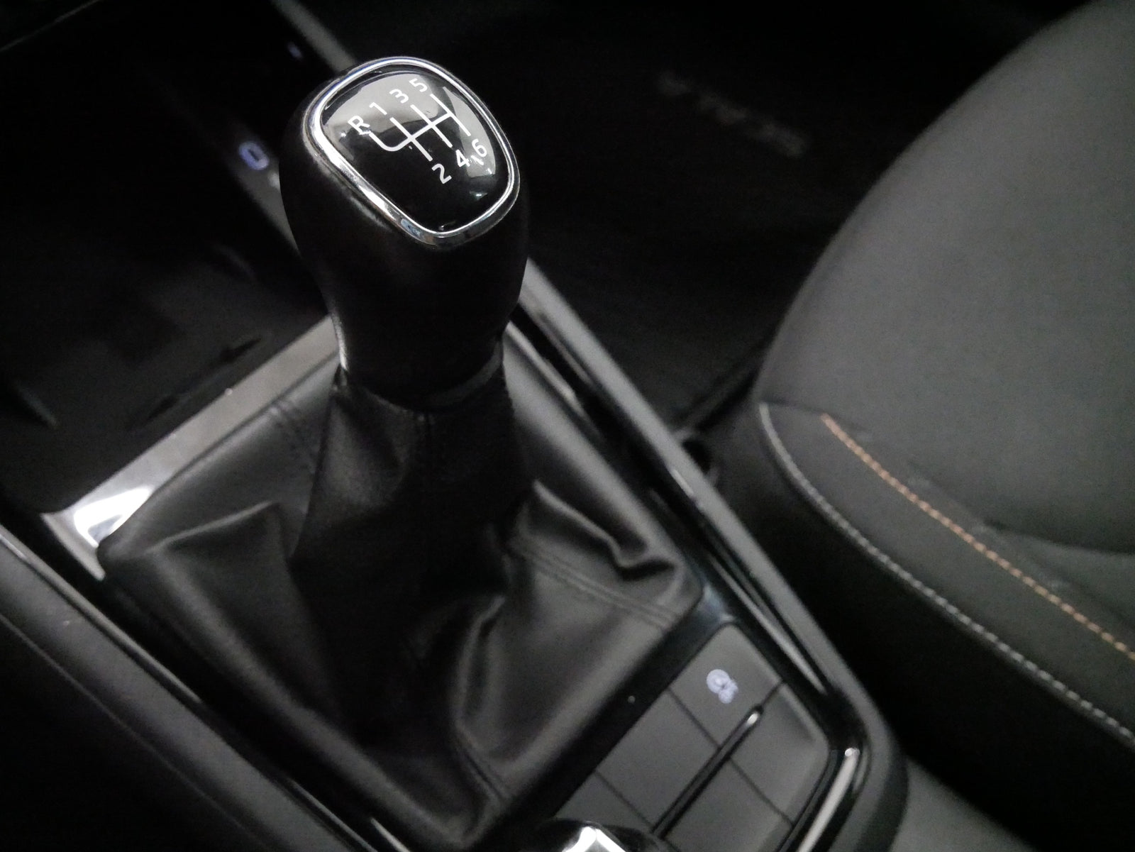Škoda Scala 1.0 TSI 81 kW Ambition – foto 24