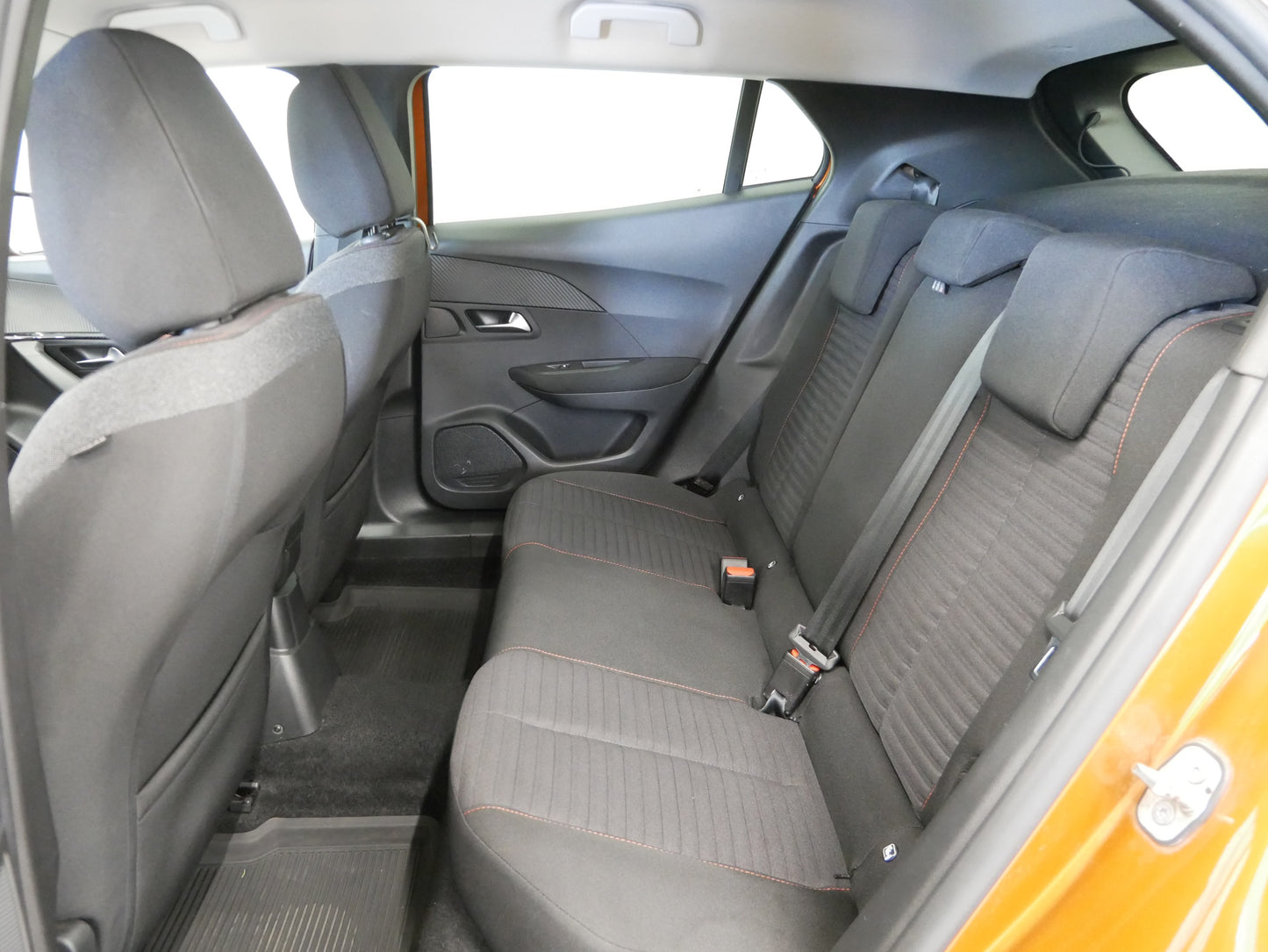 Peugeot 2008 1.2 PureTech 74 kW Active Pack