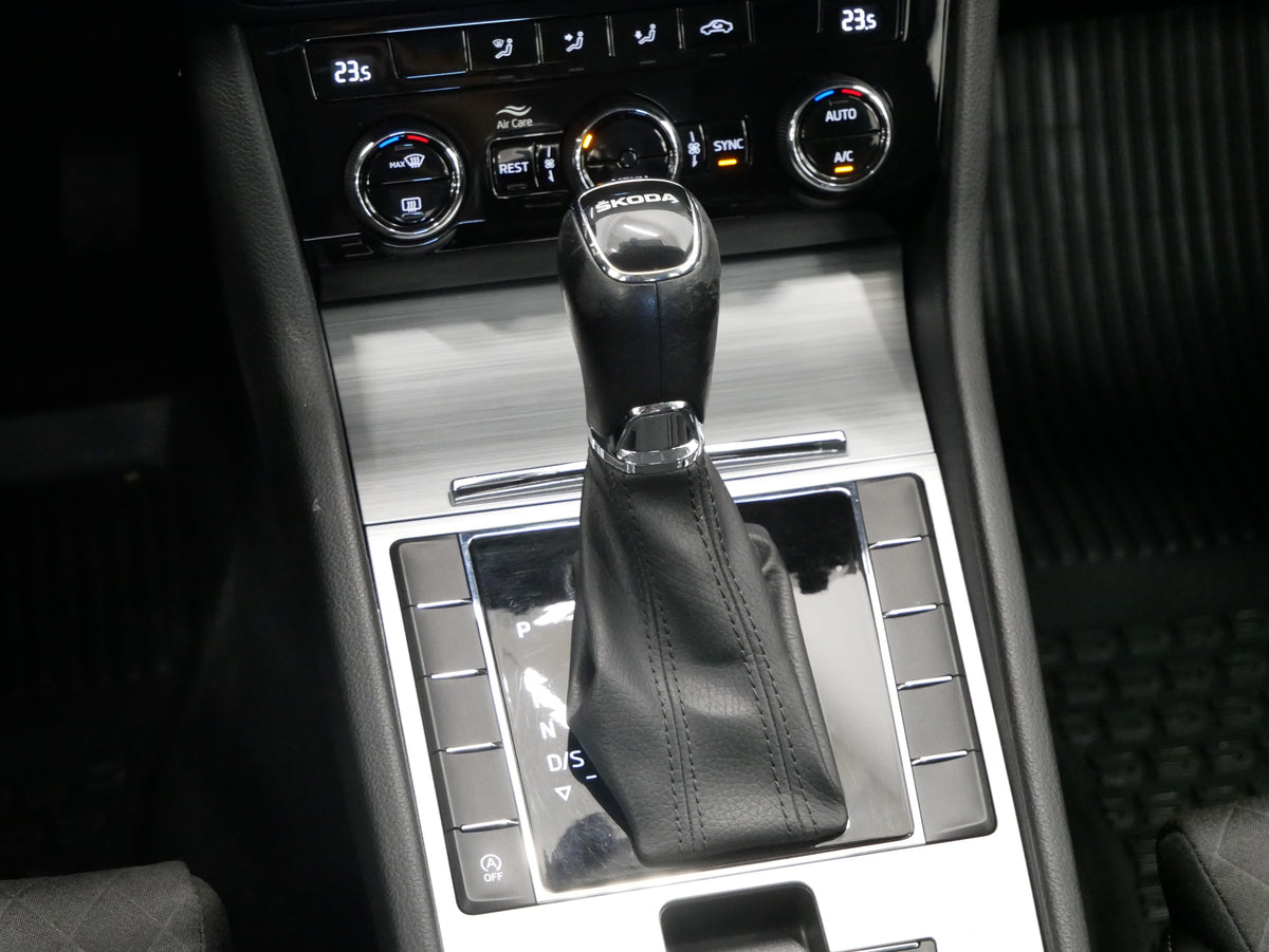 Škoda Superb 1.5 TSI 110 kW DSG Ambition – foto 25