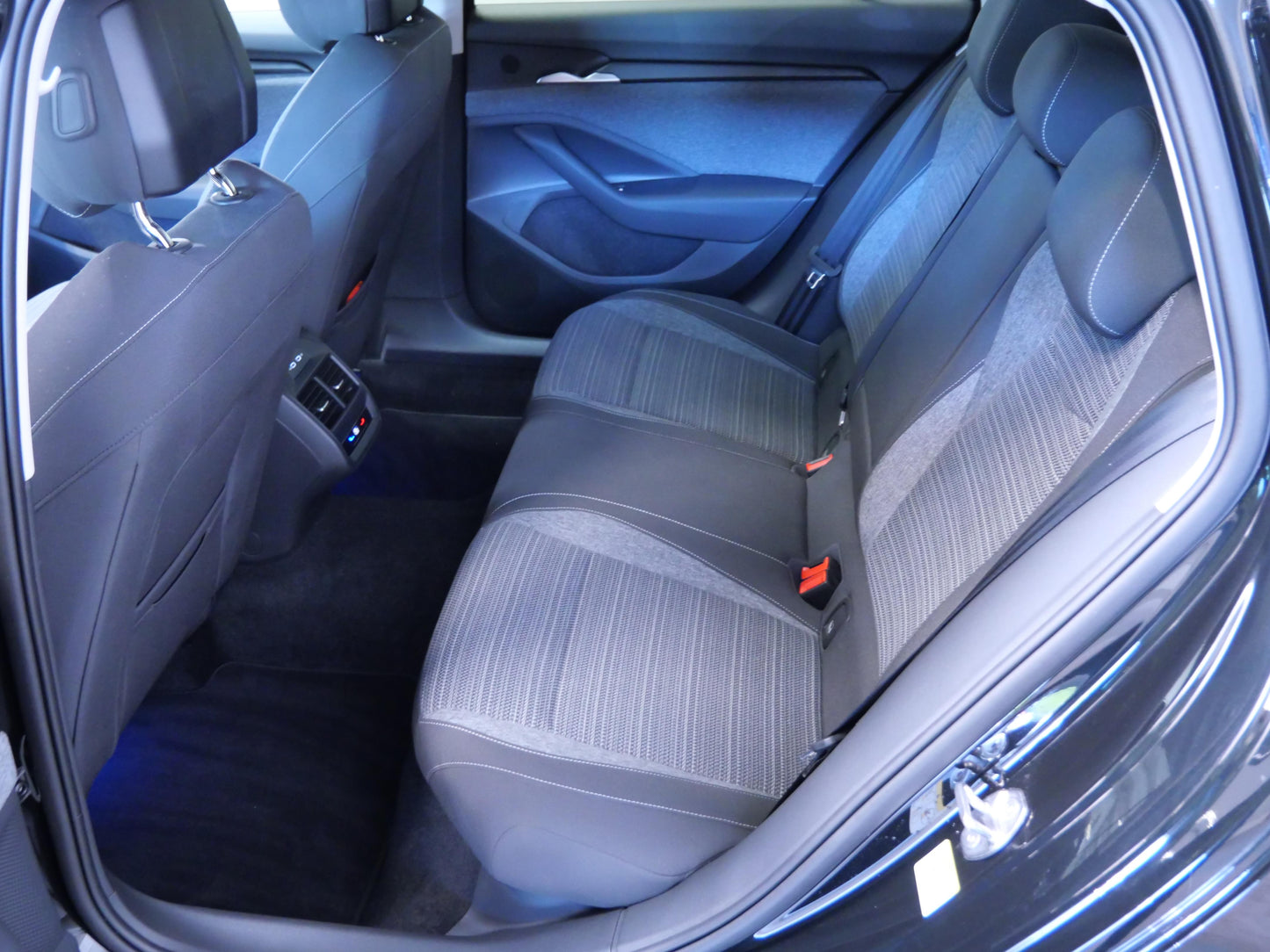 Škoda Superb 2.0 TDI 110 kW DSG Selection