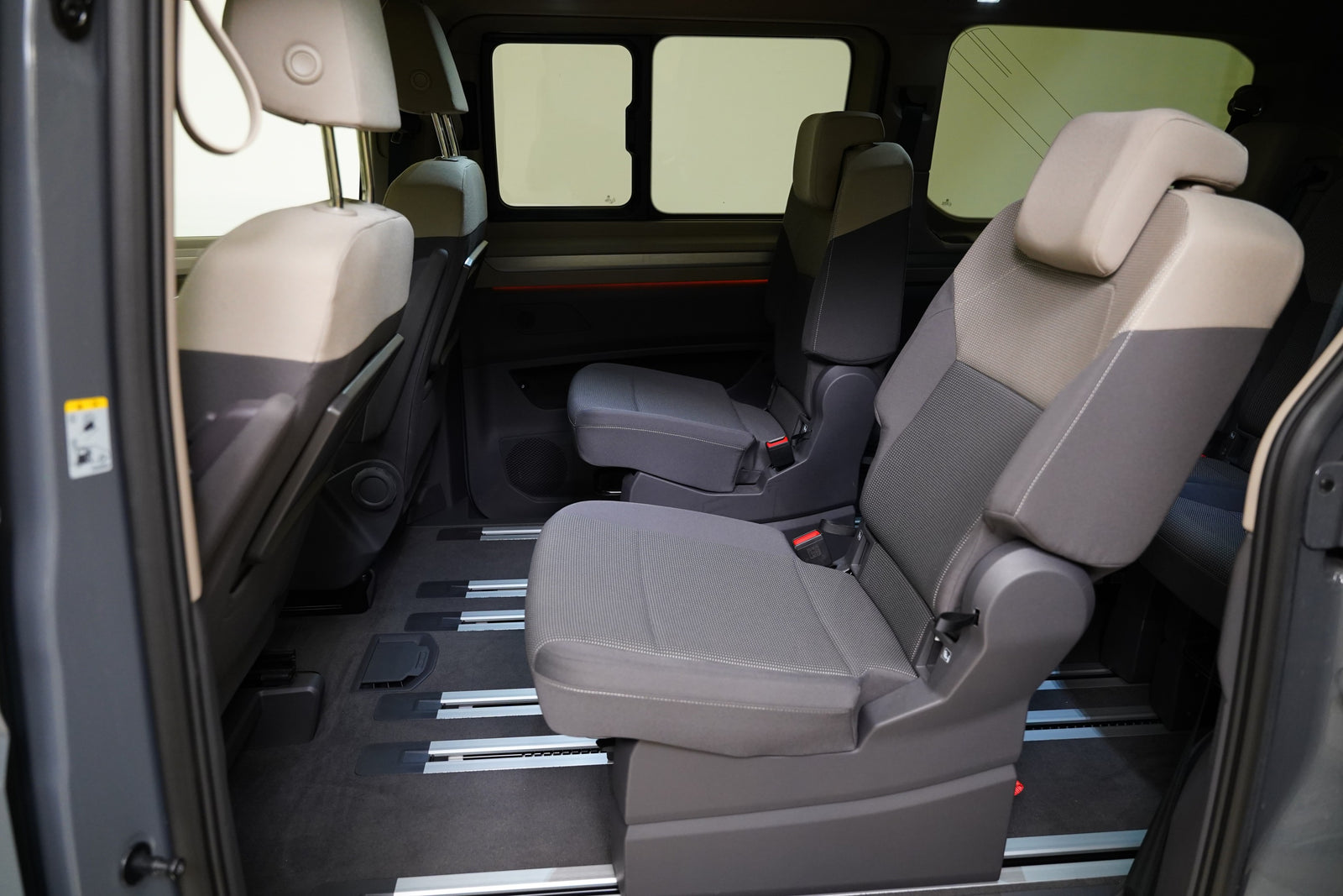 Volkswagen Multivan 2.0 TDI 110kW DSG Edition Long – foto 23
