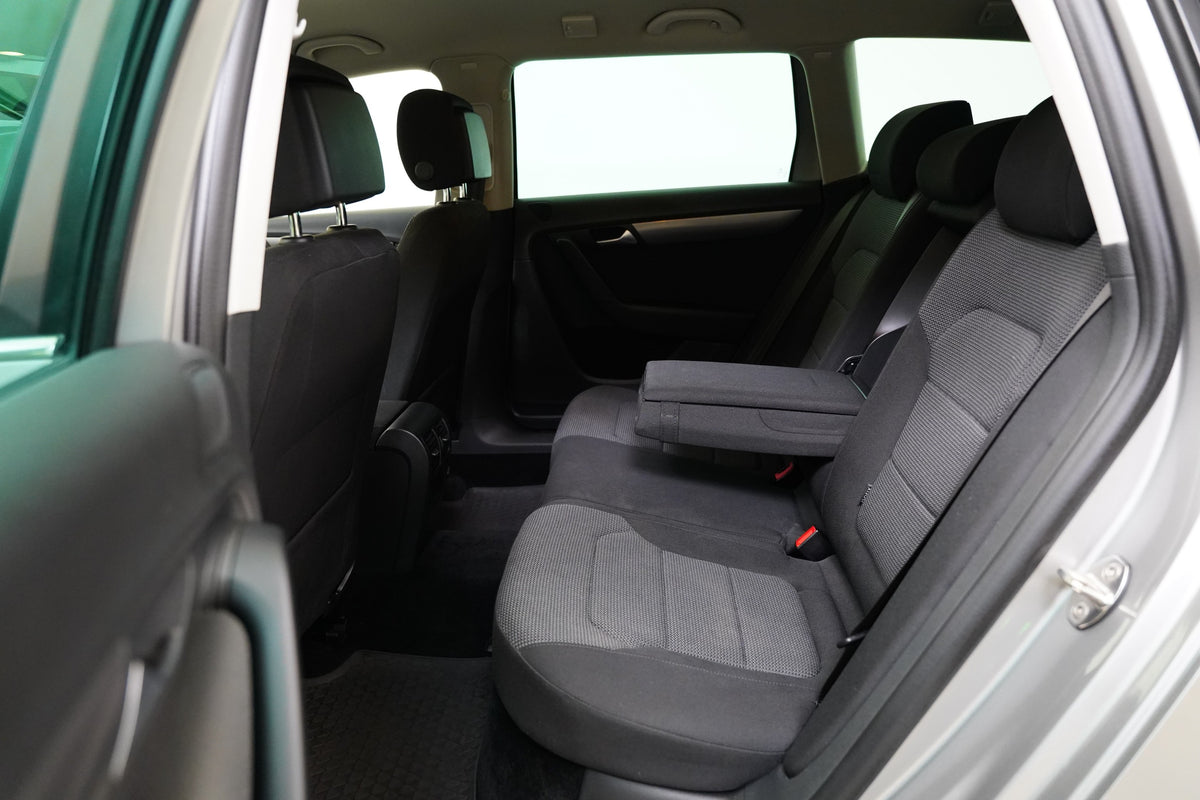 Volkswagen Passat 2.0 TDI 103kW Business Edition – foto 24