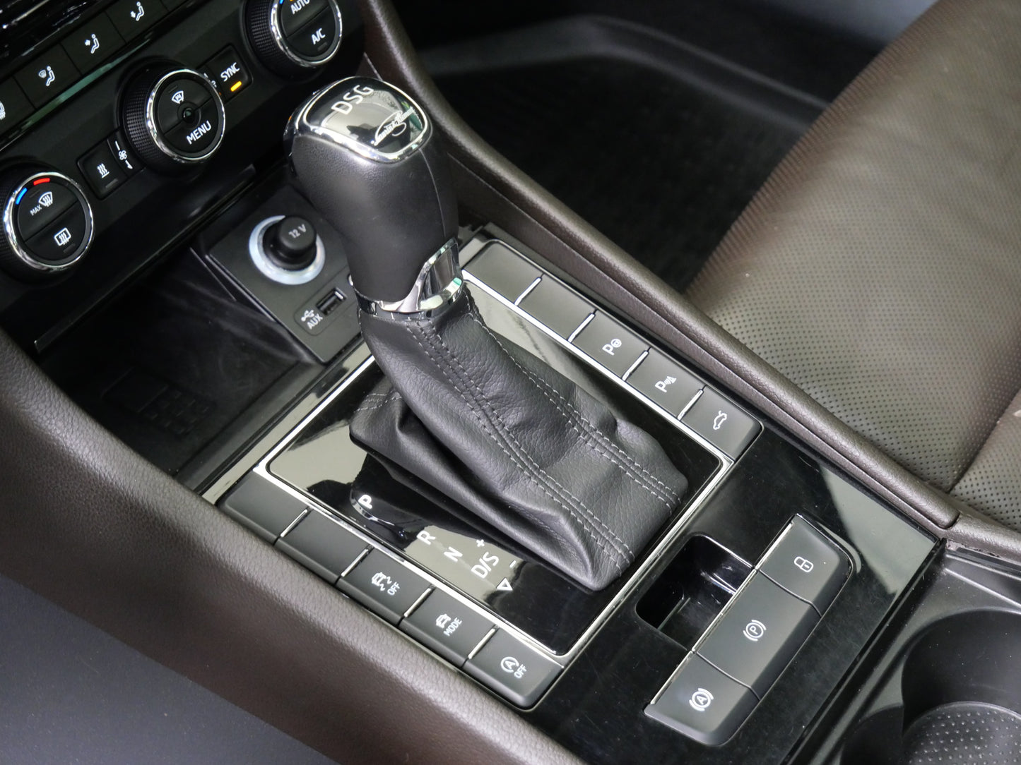 Škoda Superb 2.0 TDI 140 kW 4x4 L&K