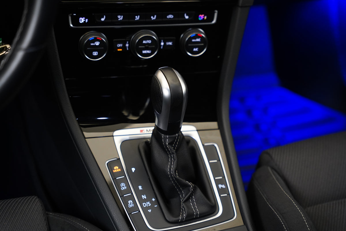 Volkswagen Golf 2.0 TSI 221 kW 4Motion R