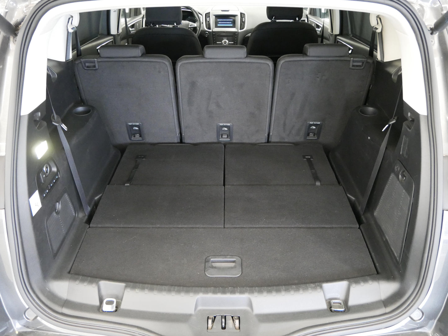 Ford S-MAX 2.0 TDCi 132 kW Titanium