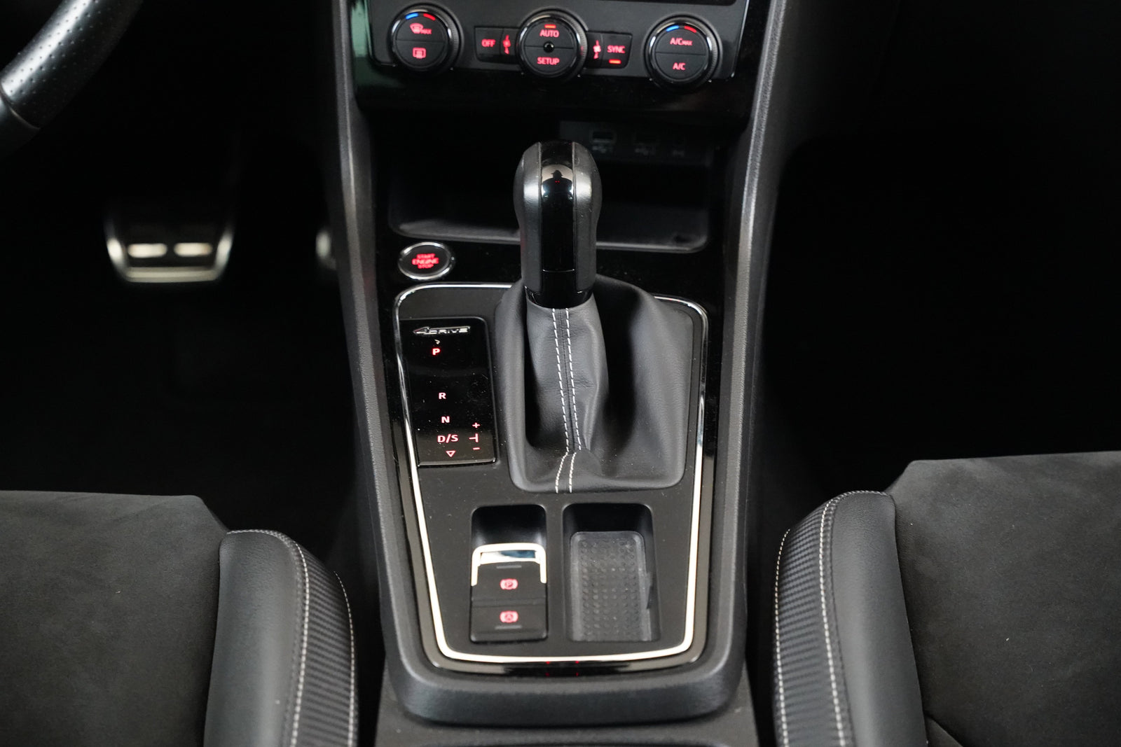 Seat Leon 2.0 TSI 221 kW 4Drive Cupra – foto 24