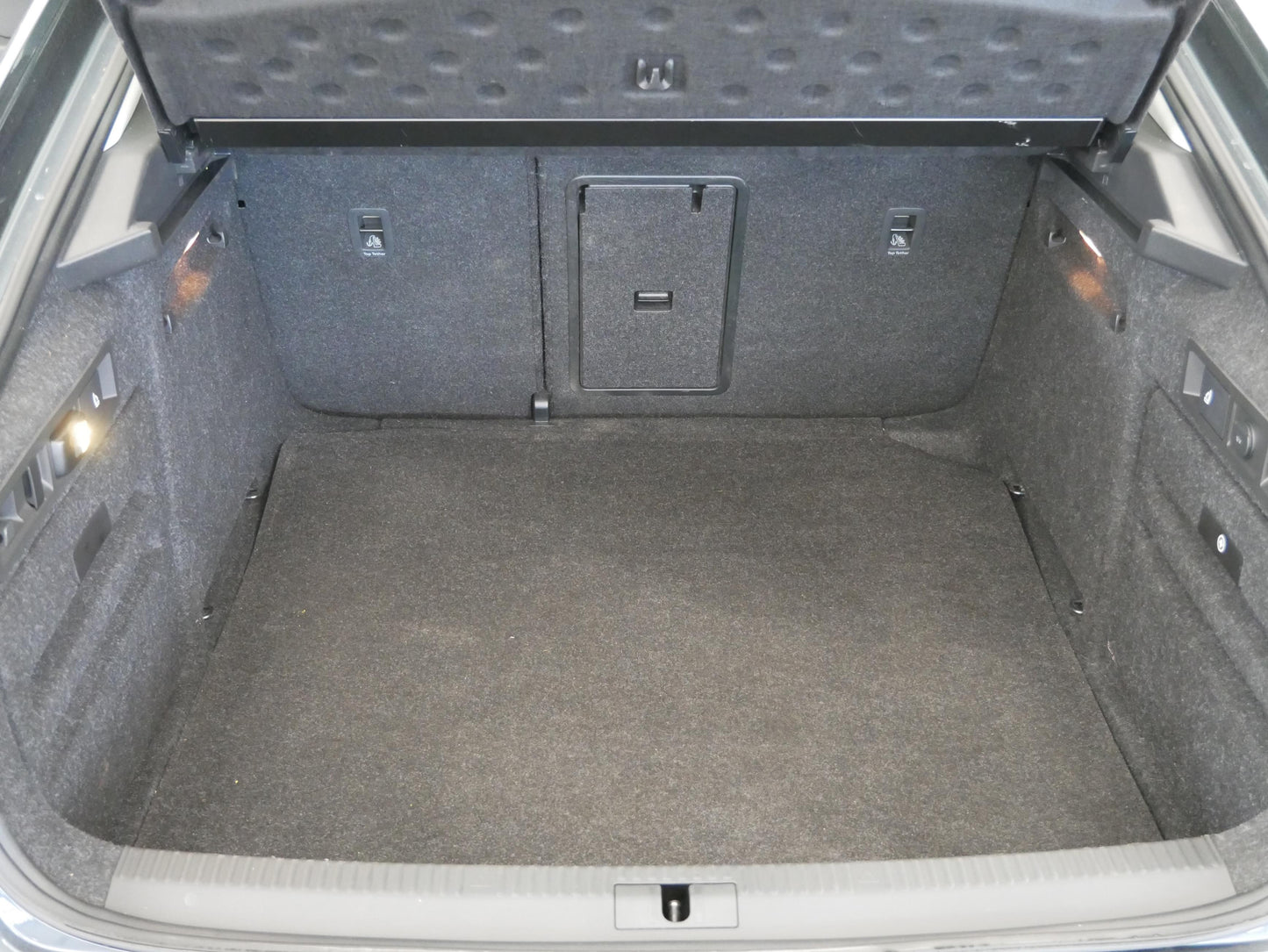 Škoda Superb 2.0 TDI 140 kW DSG 4x4 L&K