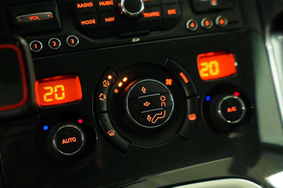 Peugeot 3008 1.6HDi 82kW – foto 24