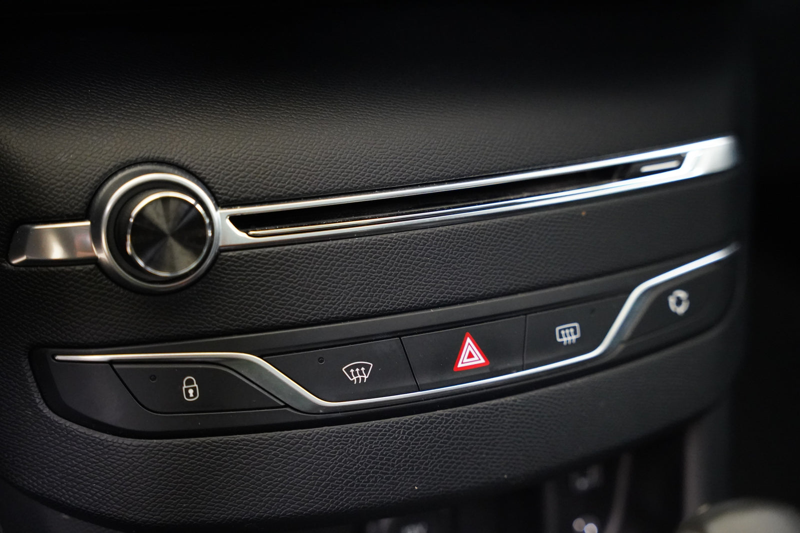 Peugeot 308 2.0 Blue-HDi 110 kW Allure – foto 24