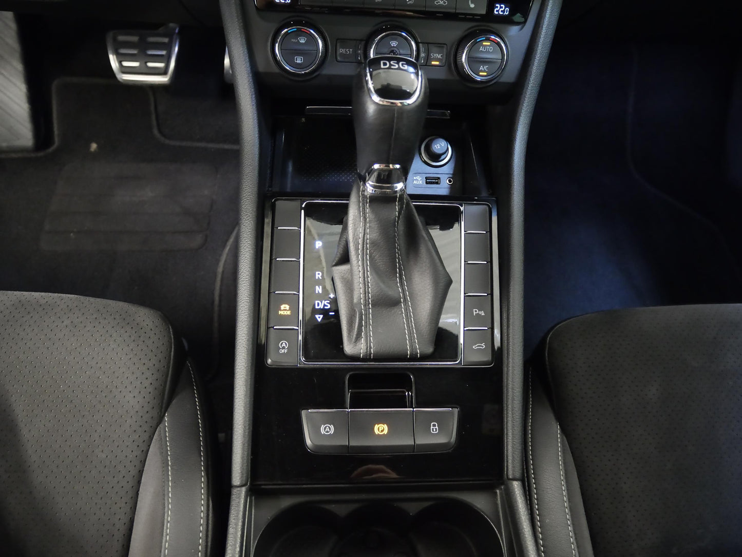 Škoda Superb 2.0 TDI 110 kW Sportline