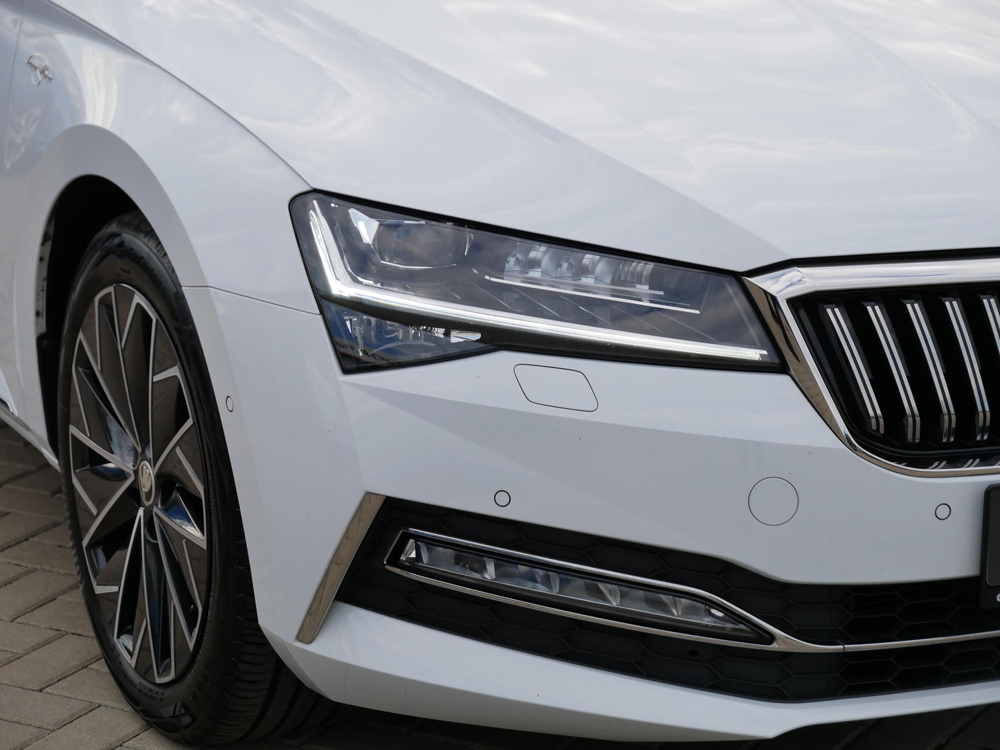 Škoda Superb 2.0 TDI 147 kW L&K