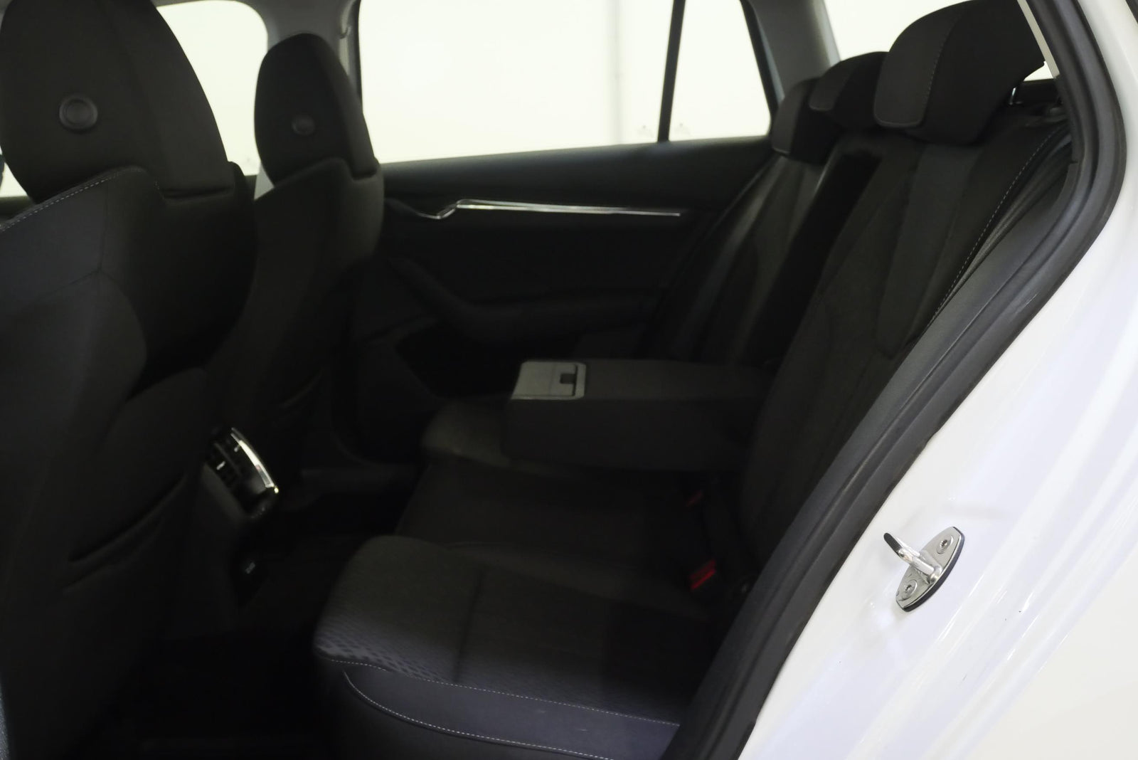 Škoda Octavia 2.0 TDI 110 kW Style – foto 24