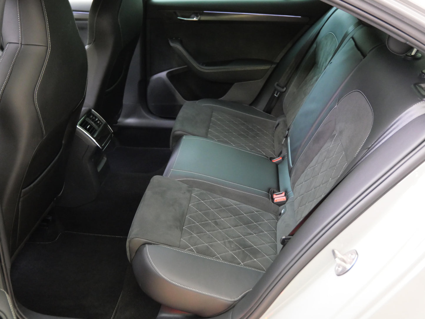 Škoda Superb 1.5 TSI 110 kW DSG SportLine