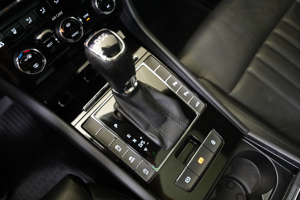 Škoda Superb 2.0 TDI 140 kW Style – foto 24