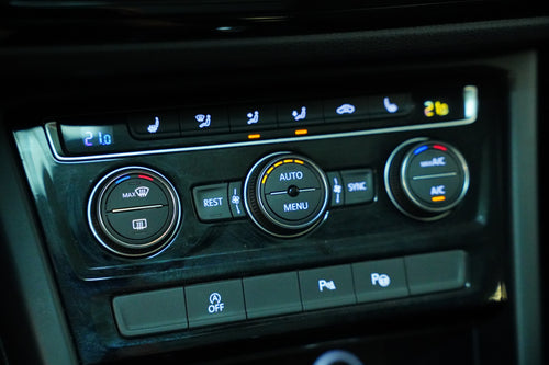 Volkswagen Touran 2.0 TDI 110 kW Sound – foto 24