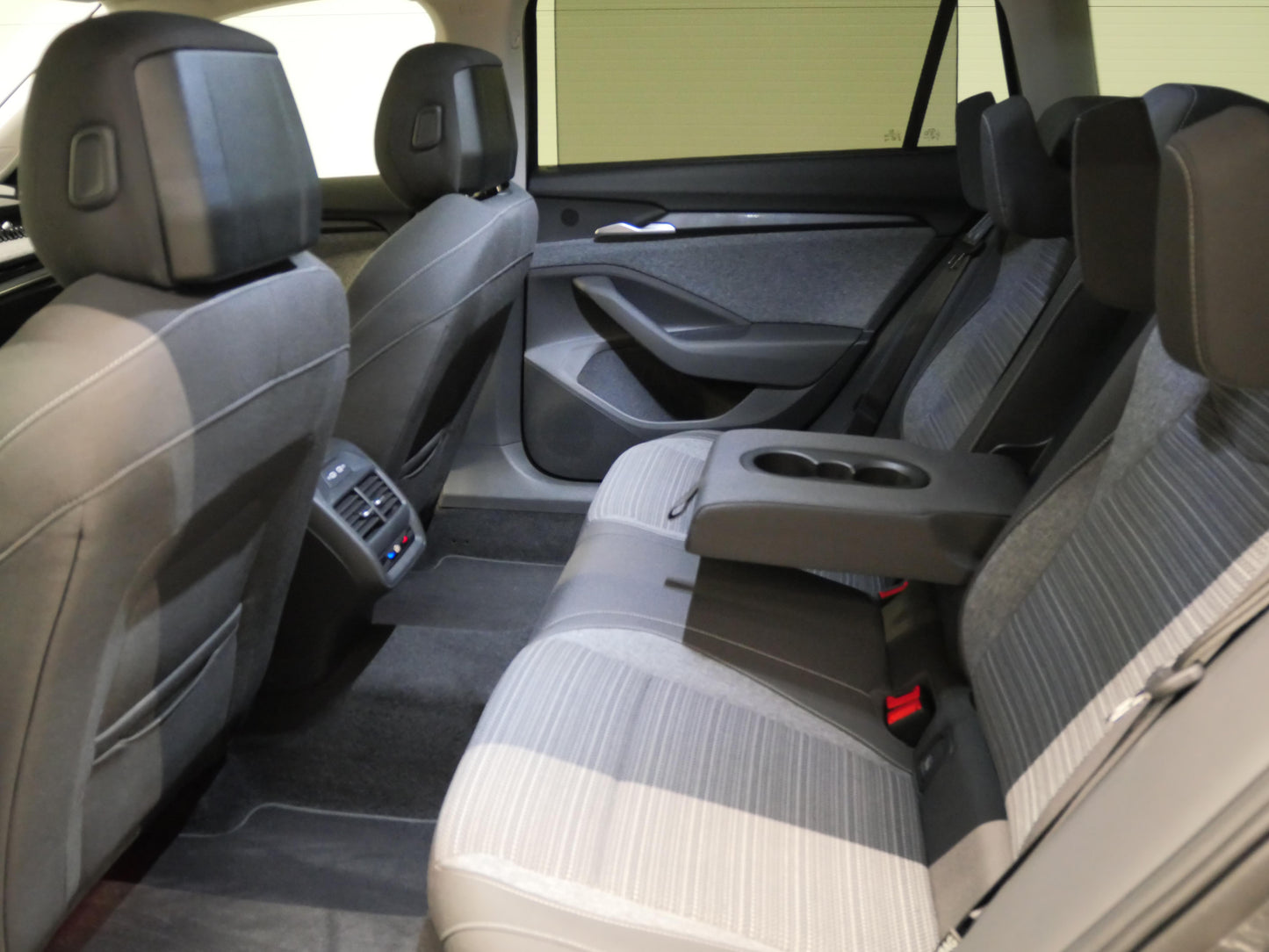 Škoda Superb 2.0 TDI 110 kW Selection