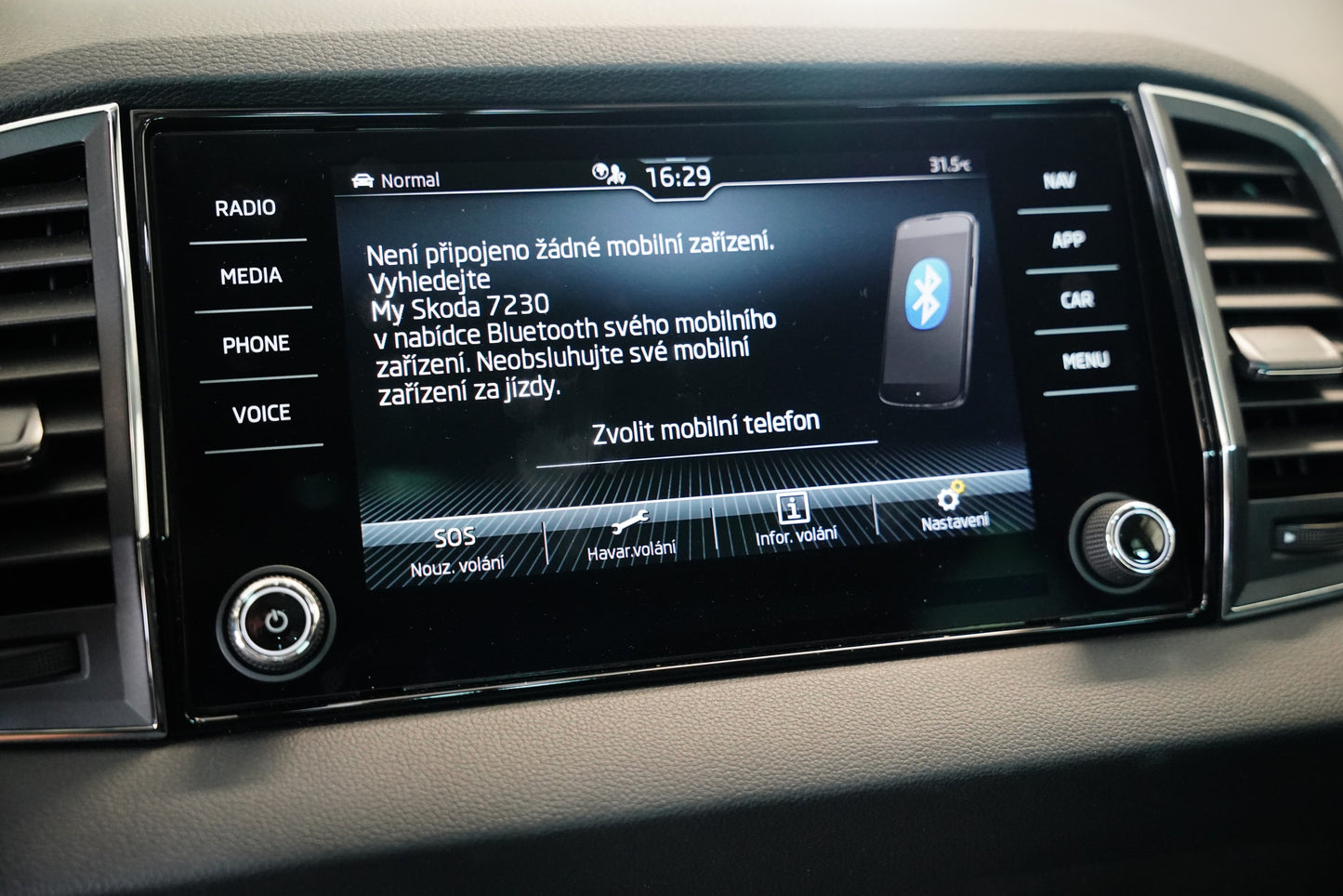 Škoda Karoq 1.5 TSI 110 kW Top Selection