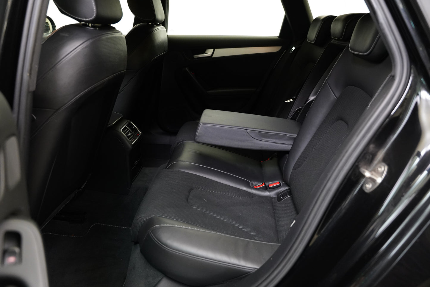 Audi A4 2.0 TDI 125 kW quattro S line
