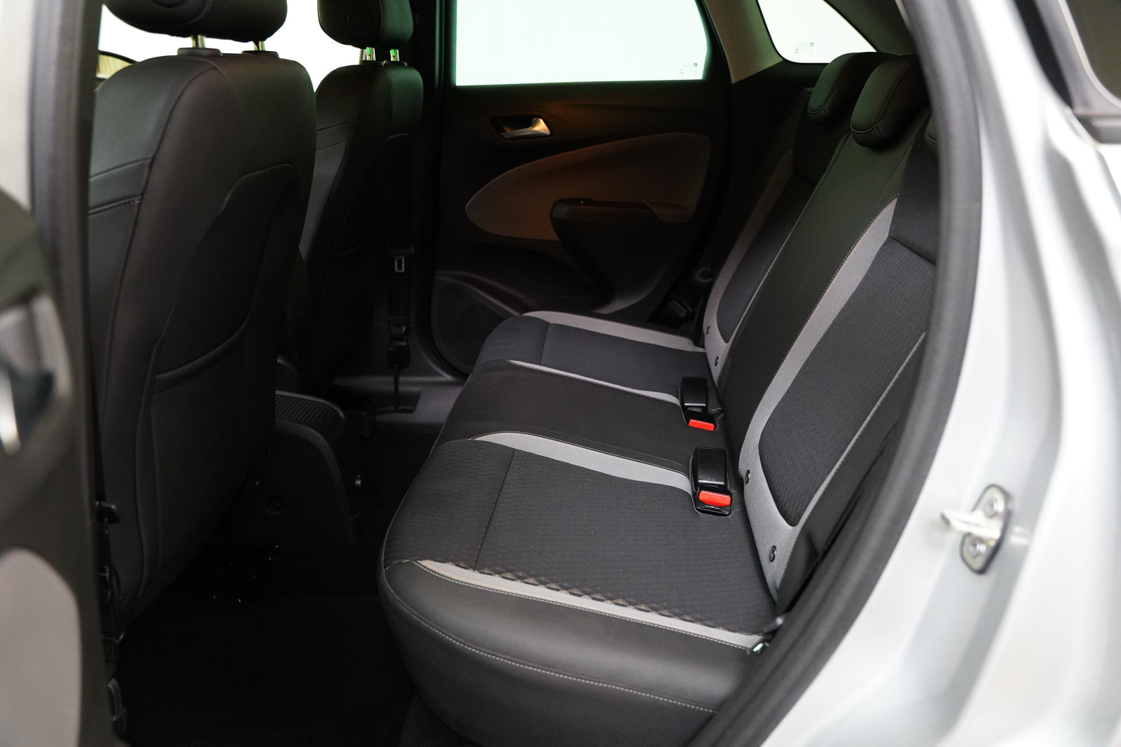 Opel Crossland X 1.2 Turbo 81 kW Ultimate – foto 24