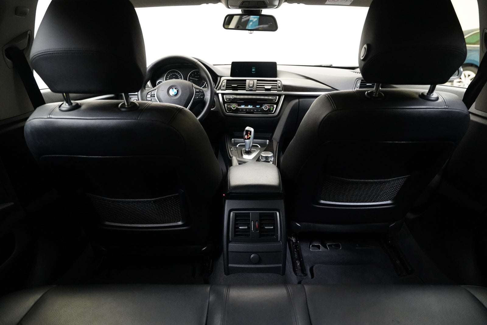 BMW Řada 4 420 i 135 kW Luxury Line – foto 24