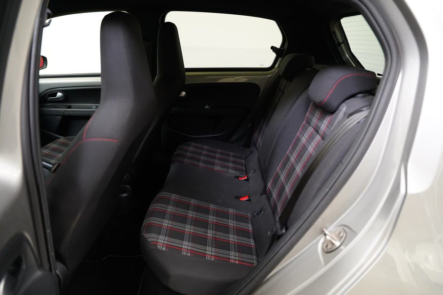 Volkswagen up! 1.0 TSI 85 kW GTI – foto 24