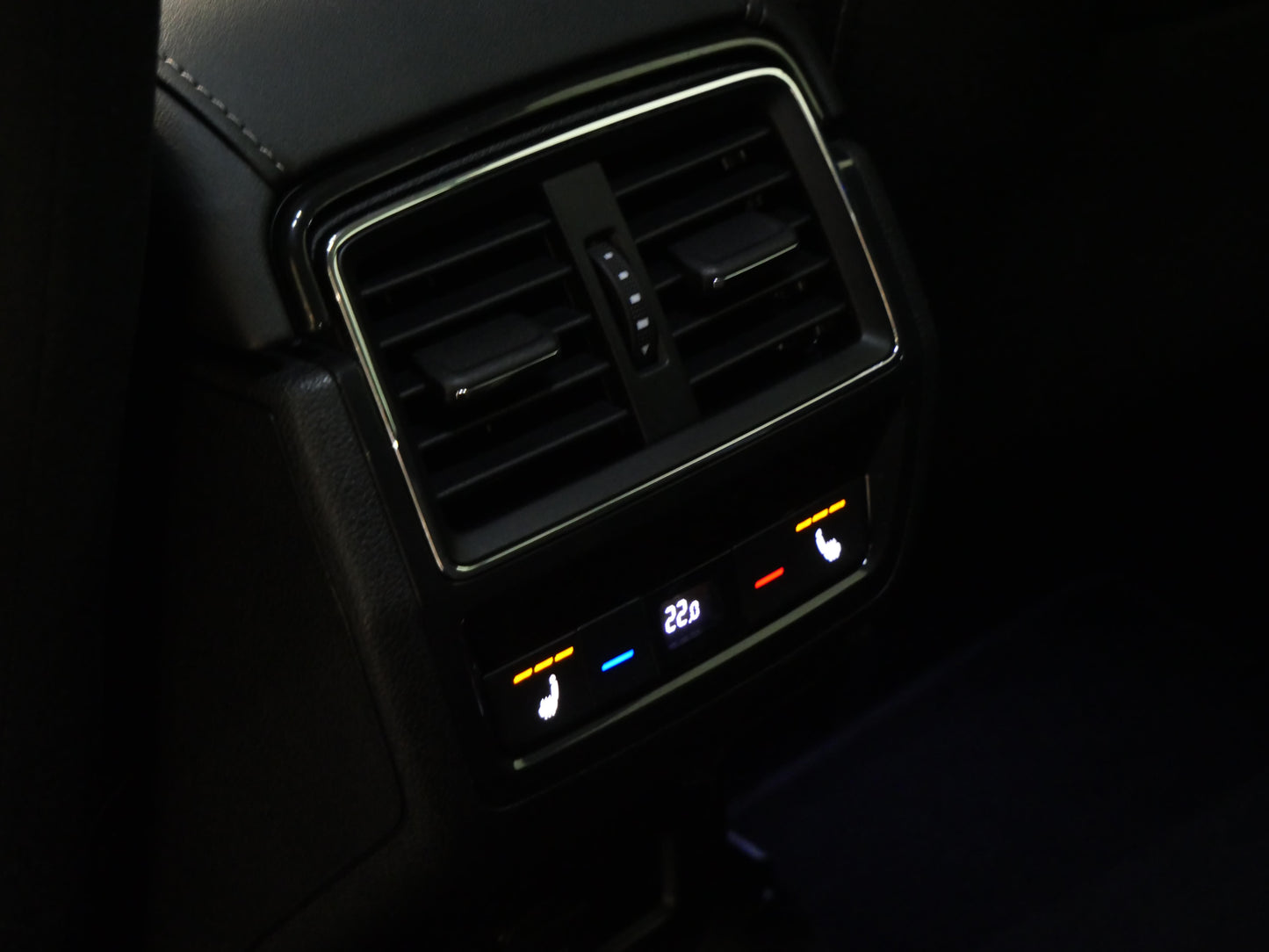 Škoda Karoq 1.5 TSI 110 kW Top Selection