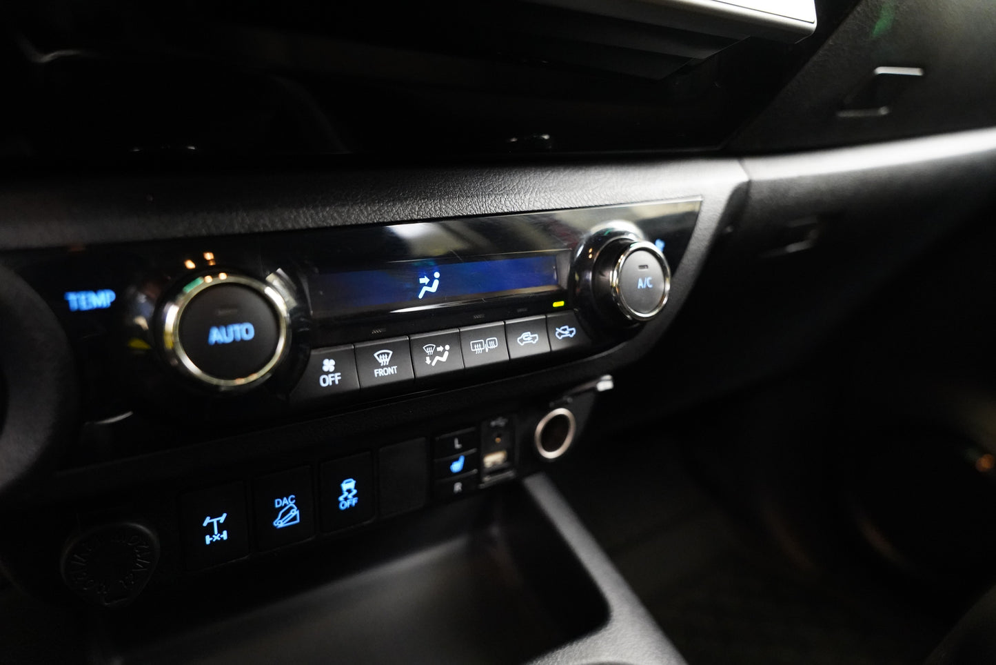 Toyota Hilux 2.4 D-4D 110 kW 4X4