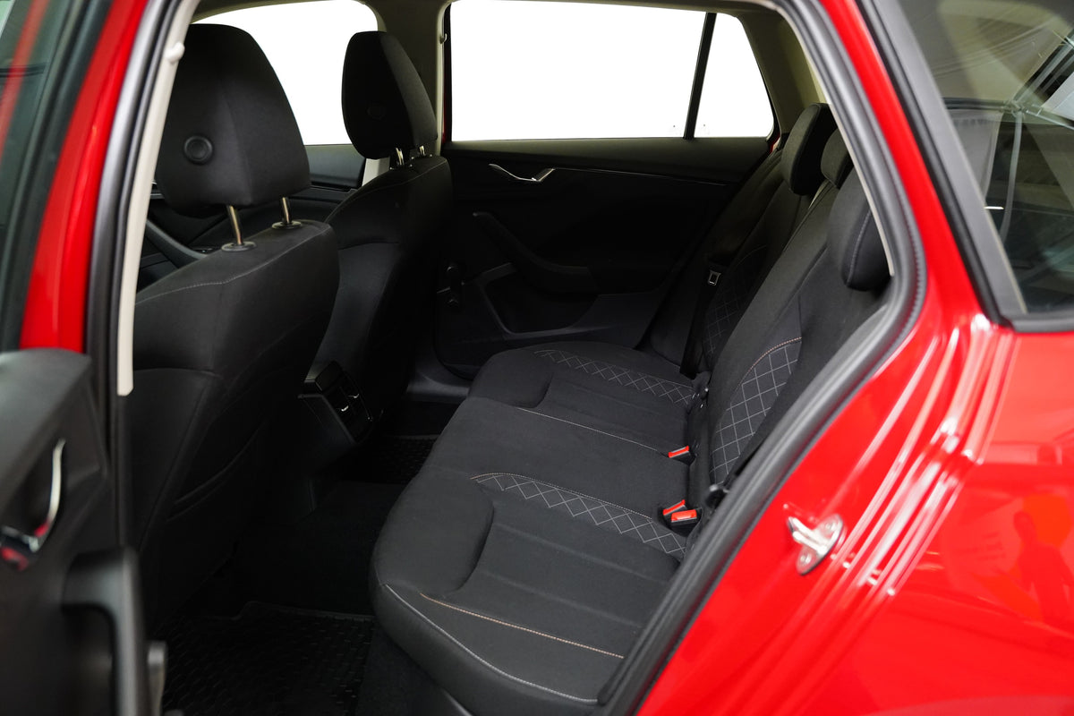 Škoda Kamiq 1.5 TSI 110 kW Ambition Plus – foto 24