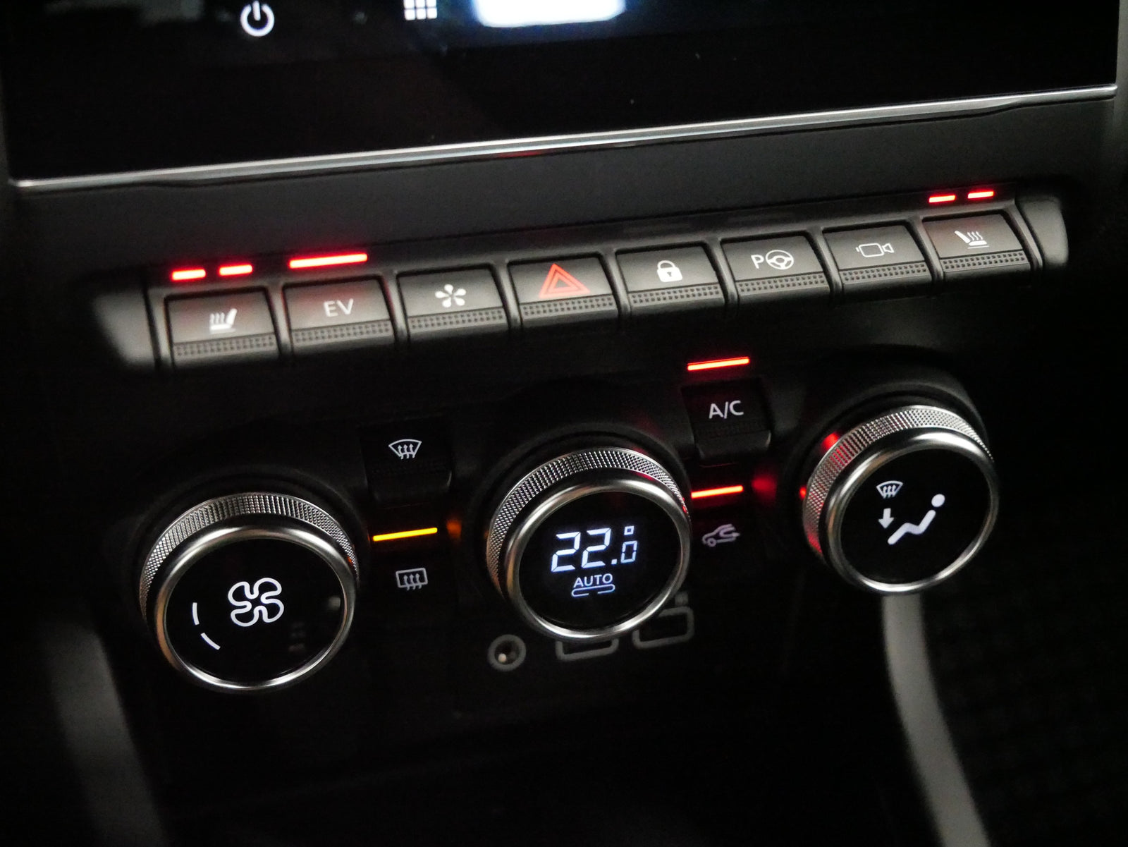 Renault Arkana 1.6 E-Tech 69 kW – foto 24
