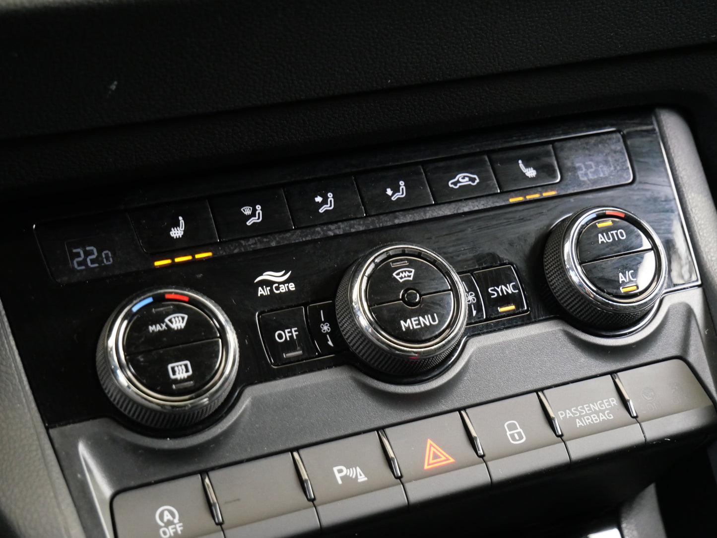 Škoda Karoq 1.5 TSI 110 kW Top Selection