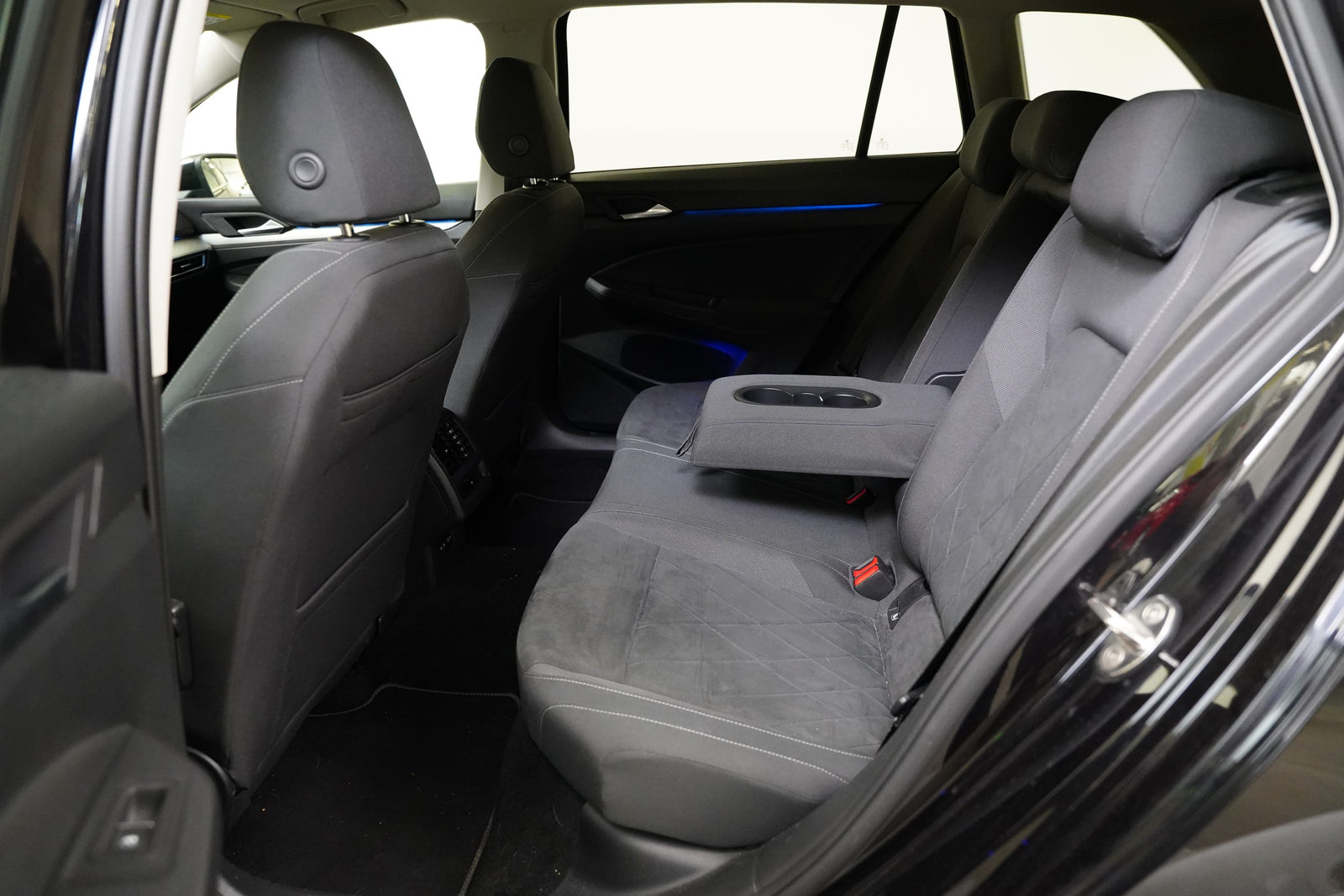 Volkswagen Golf 2.0 TDI 110 kW DSG – foto 24