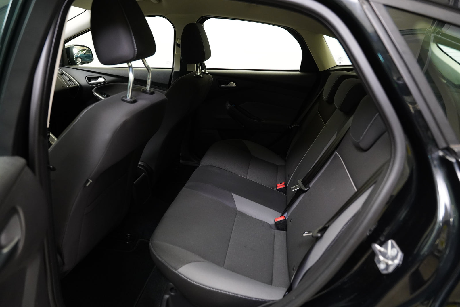 Ford Focus 1.6 Ti-VCT 77 kW – foto 24