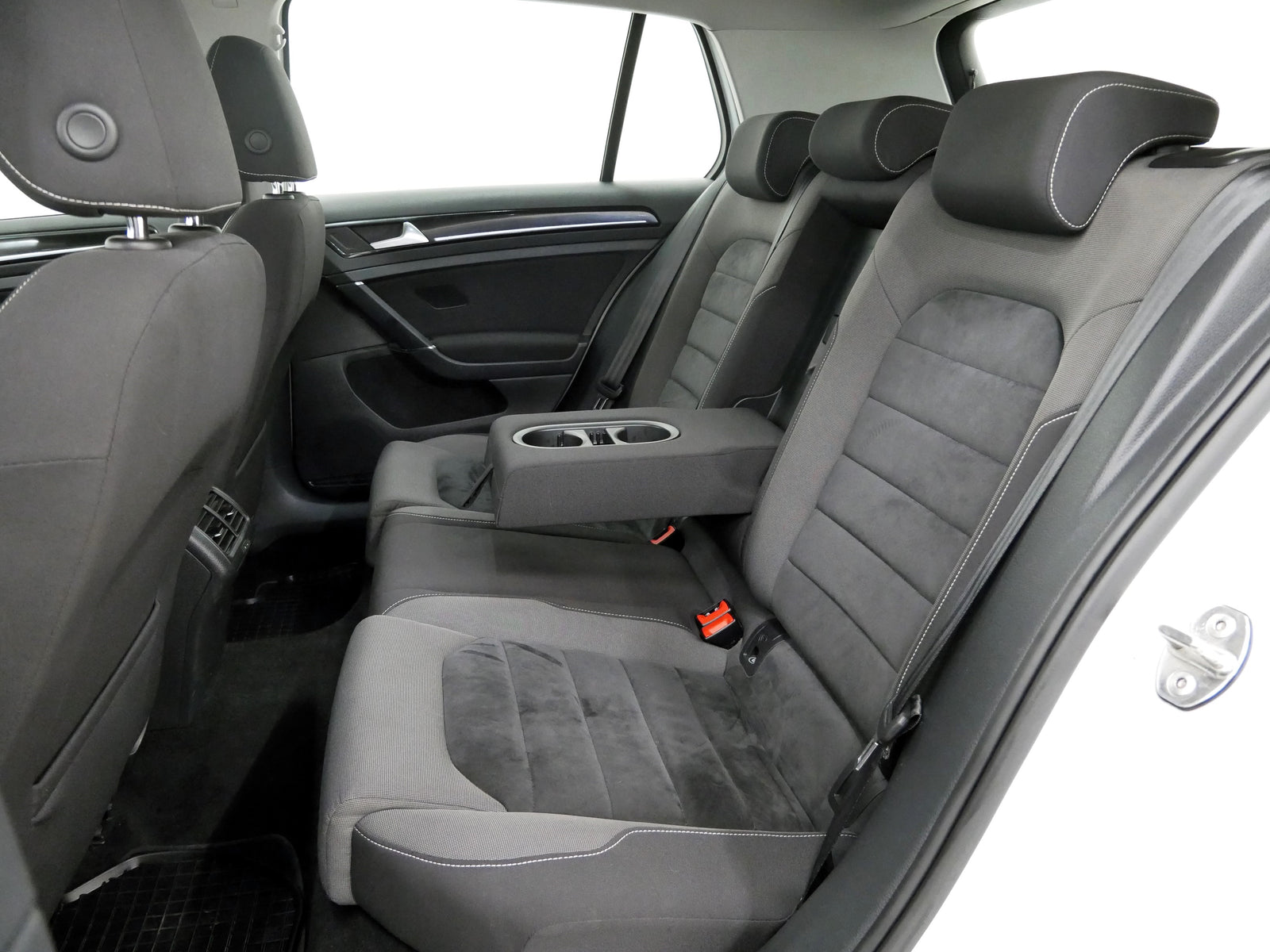 Volkswagen Golf 1.4 TSI 90 kW Highline – foto 24