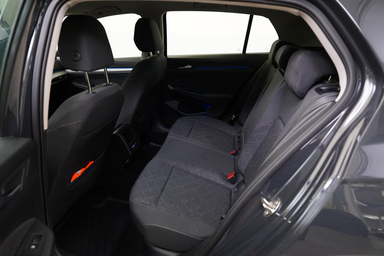 Volkswagen Golf 1.0 TSI 81 kW Life – foto 24