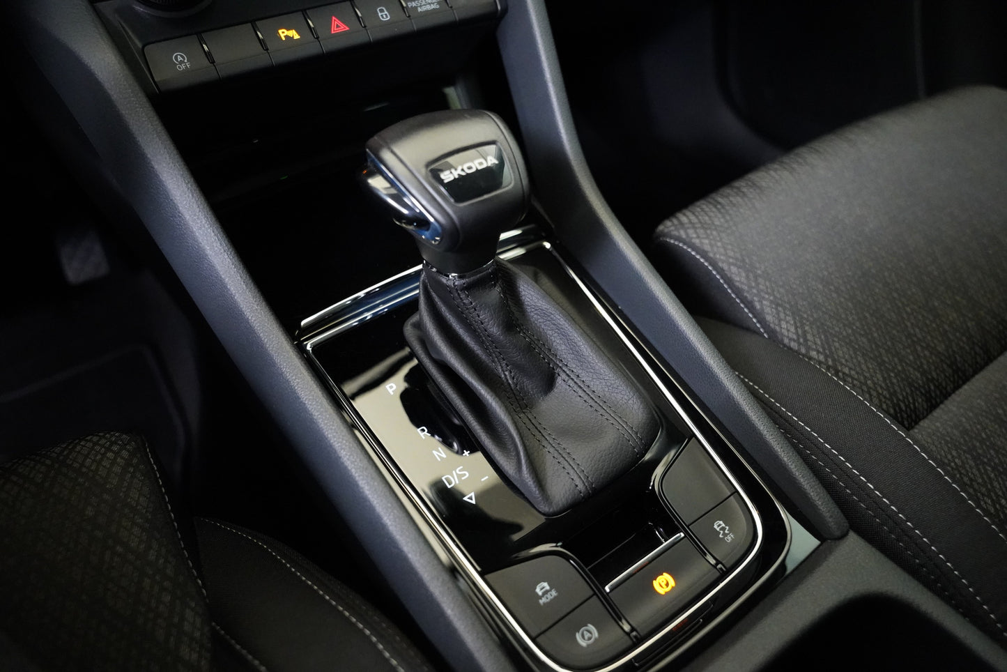 Škoda Karoq 1.5 TSI 110 kW Top Selection