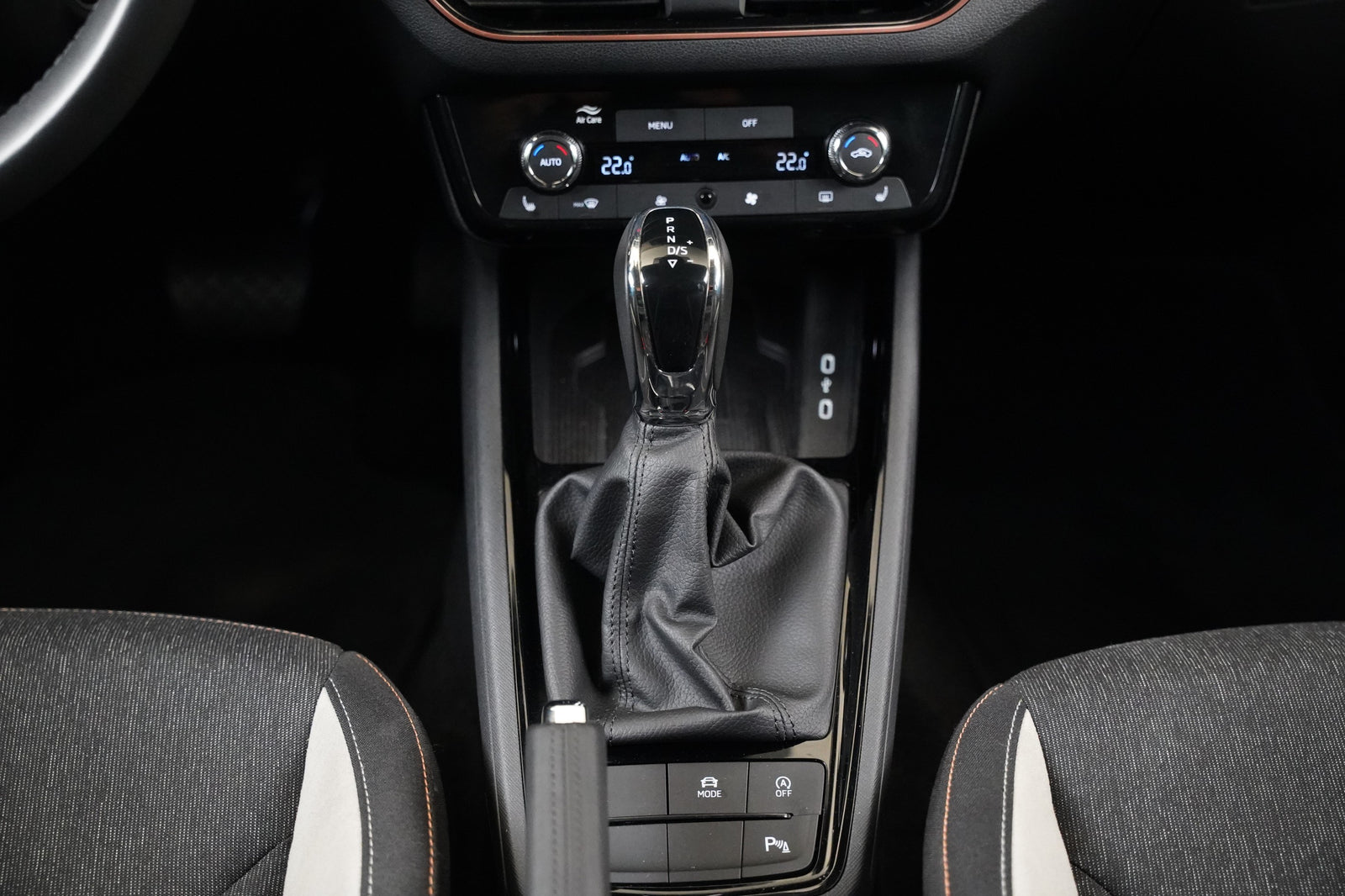 Škoda Scala 1.0 TSI 85kW DSG Top Selection – foto 24