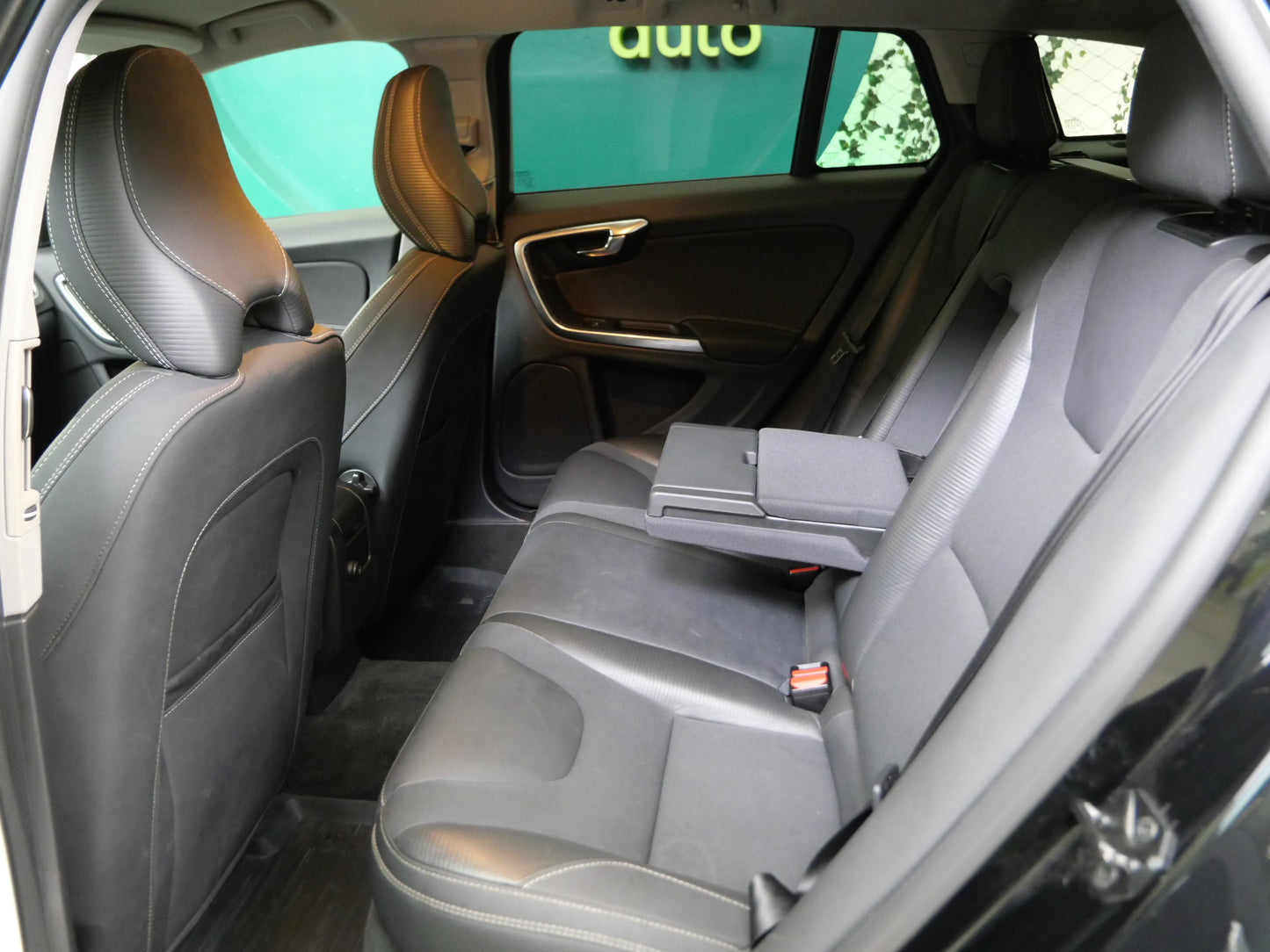 Volvo V60 T3 110 kW Kinetic