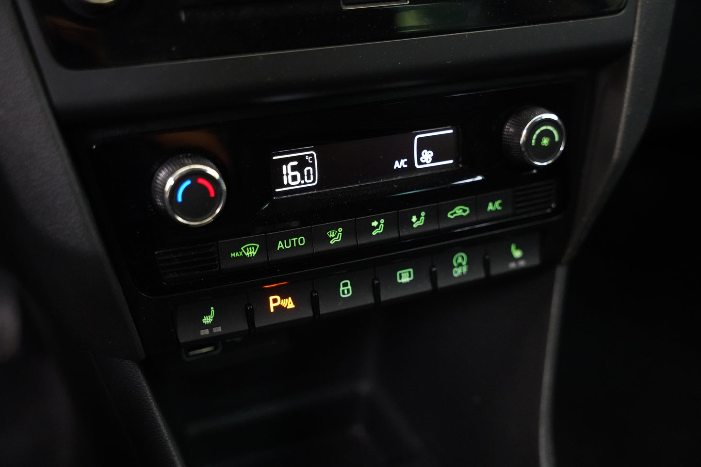 Škoda Rapid RAPID SPB AMB TS 81/1.0 M6F