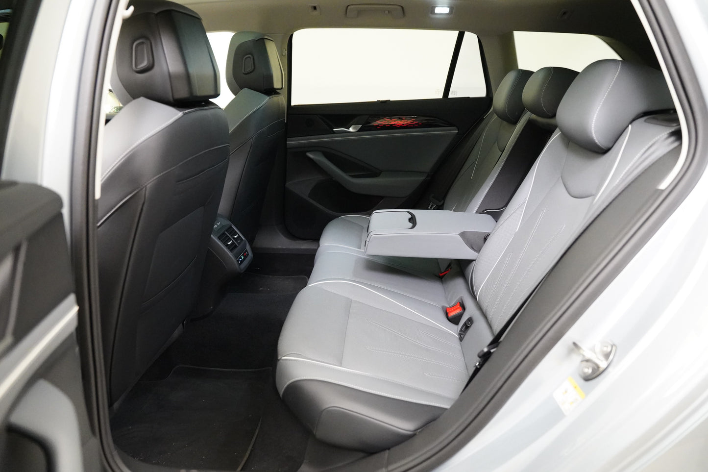 Volkswagen Passat 2.0 TDI 110 kW DSG Elegance