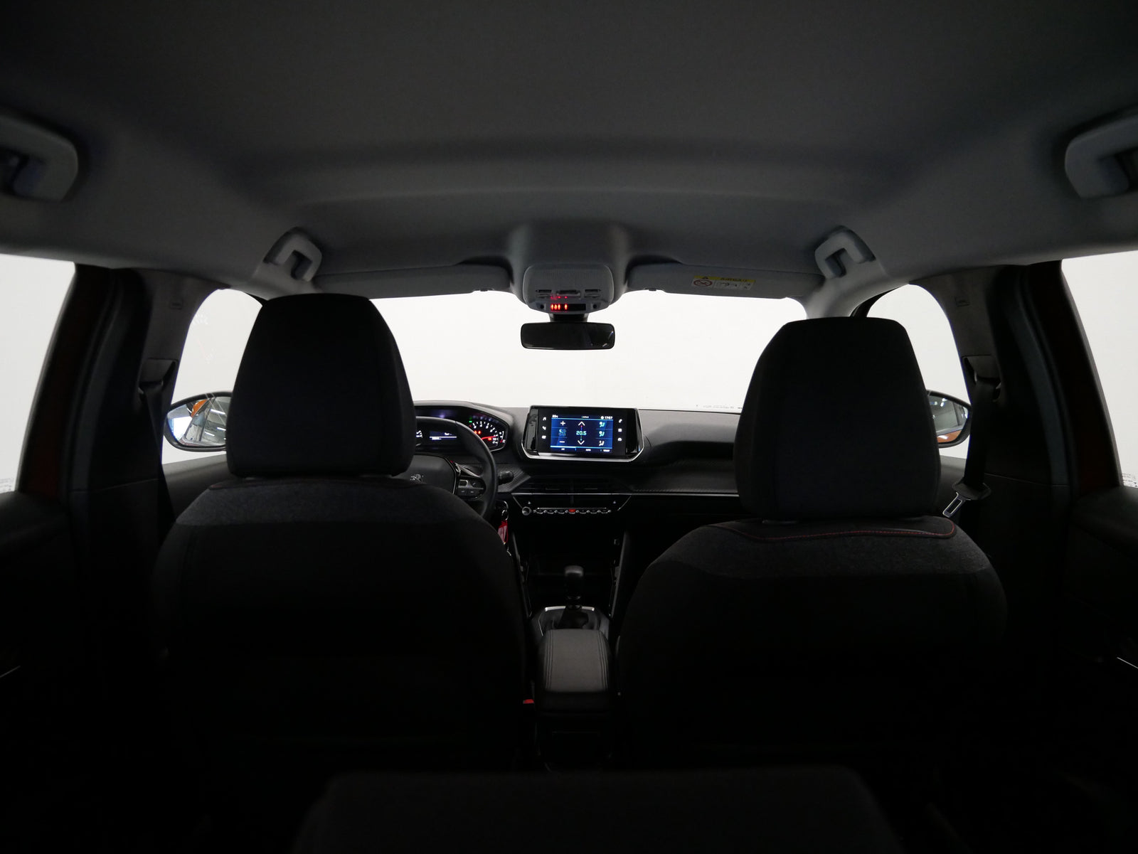 Peugeot 2008 1.2 PureTech 74 kW Active – foto 24