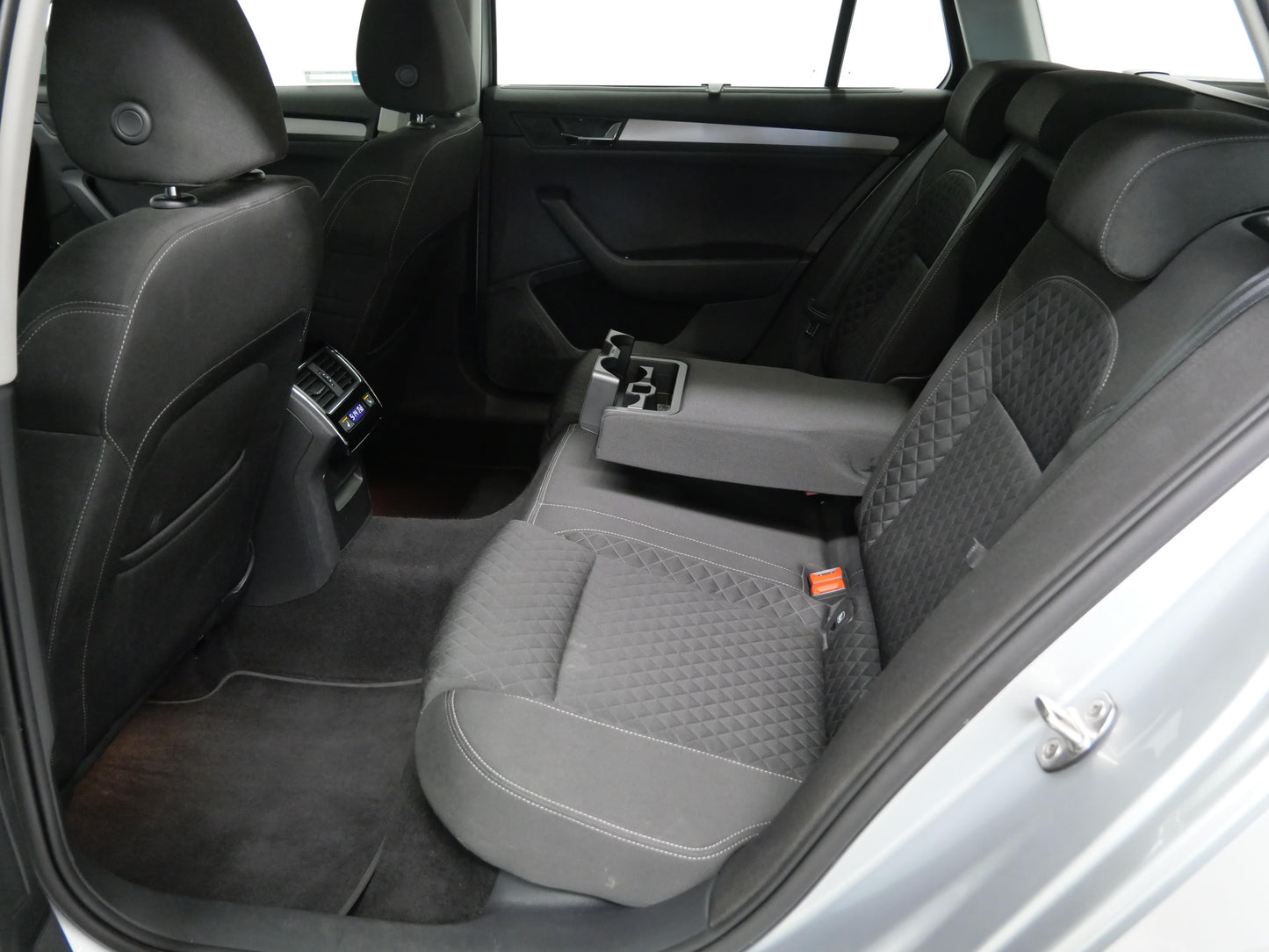 Škoda Superb 2.0 TDI 110 kW Style