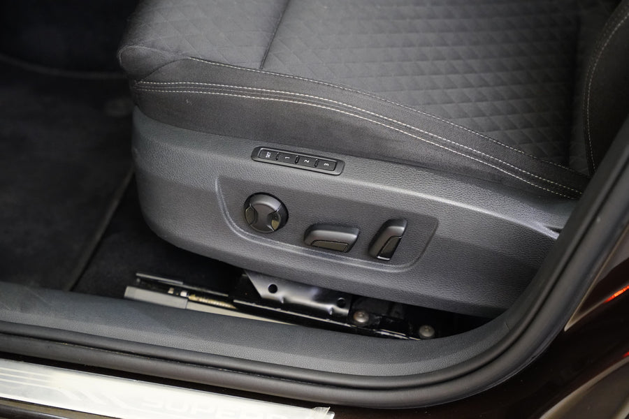 Škoda Superb 2.0 TDI 140 kW DSG Style – foto 24
