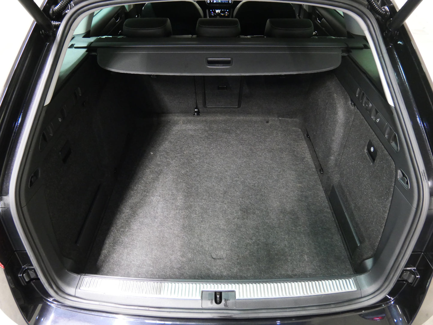 Škoda Superb 2.0 TDI 110 kW Style Extra