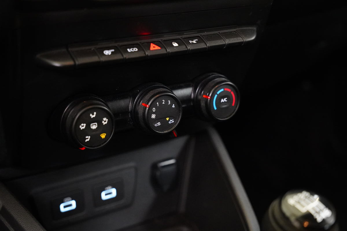 Dacia Duster 1.0 TCe 74 kW Expression – foto 24